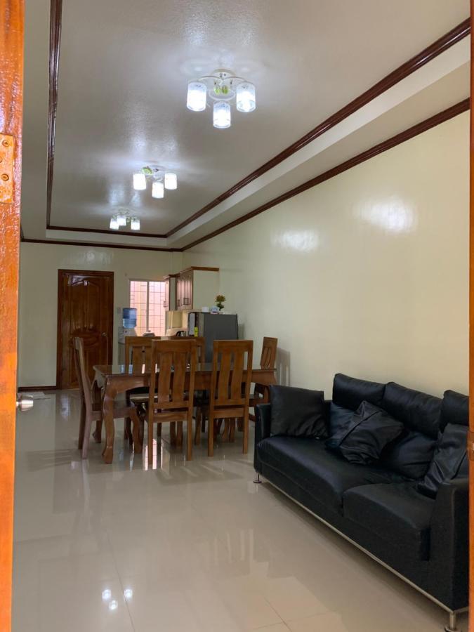 Bungalow de 100 m² con 2 habitación/es y 1 baño/s de uso privado, en Galas Dipólog Exterior foto