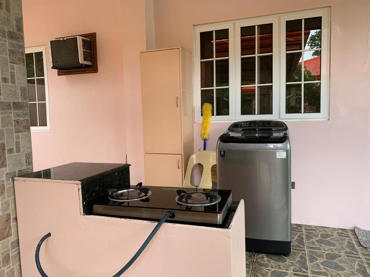 Bungalow de 100 m² con 2 habitación/es y 1 baño/s de uso privado, en Galas Dipólog Exterior foto