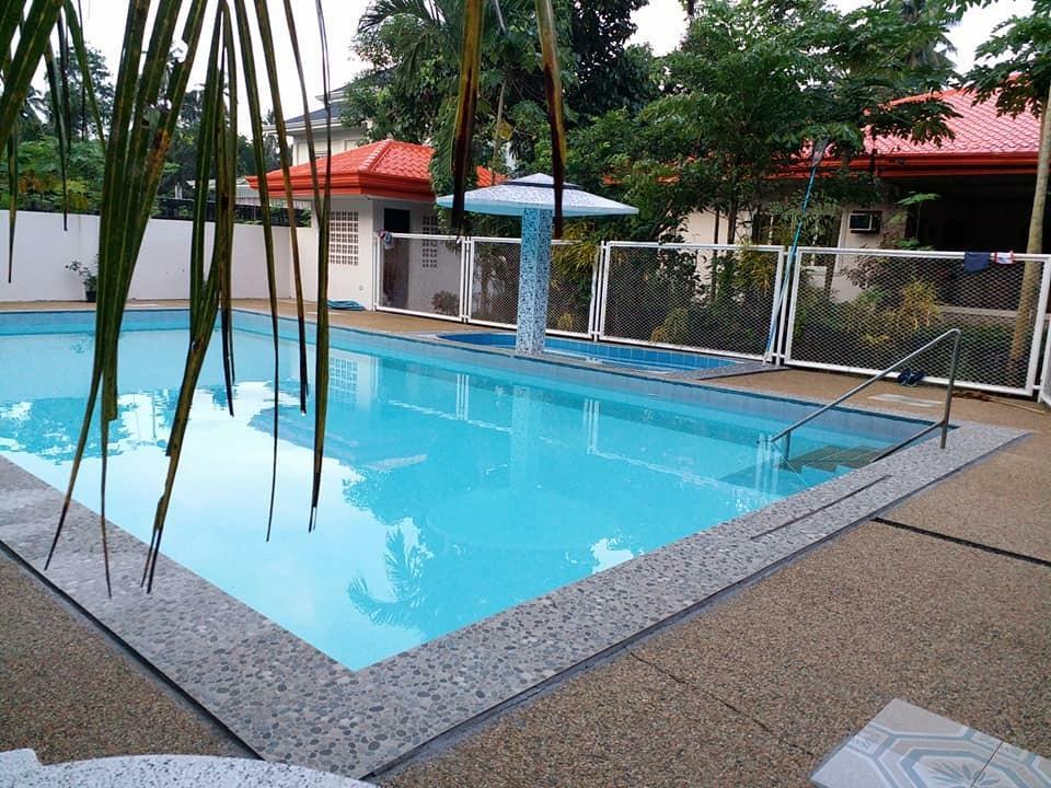 Bungalow de 100 m² con 2 habitación/es y 1 baño/s de uso privado, en Galas Dipólog Exterior foto